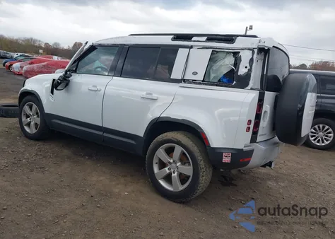 2024 Land Rover Defender 110 P300 z USA, uszkodzony, nr VIN SALEJ7EXXR2289786